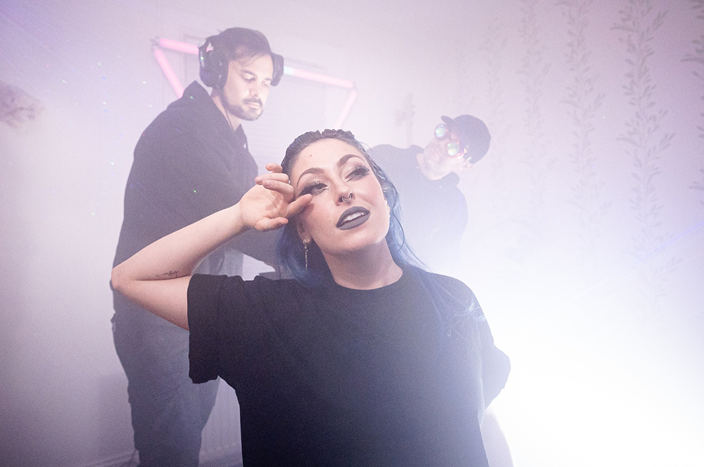 FEATURETTE captures the thrills of obsession on latest release “Cocaine”