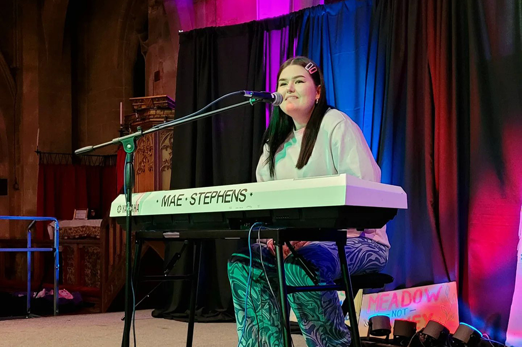 Mae Stephens unveils a fearless post-breakup confidence with new release “If We Ever Broke Up”